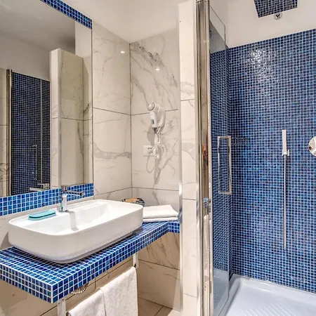 Piazza Di Spagna Comfort 3*