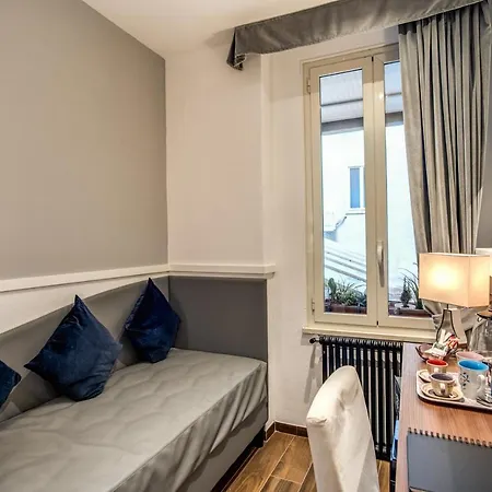 בית הארחה Piazza Di Spagna Comfort 3*