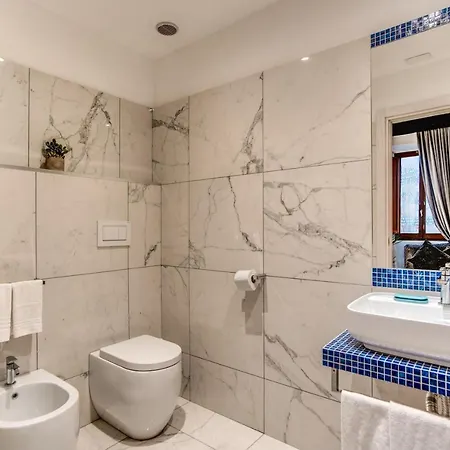 Piazza Di Spagna Comfort 게스트하우스 로마