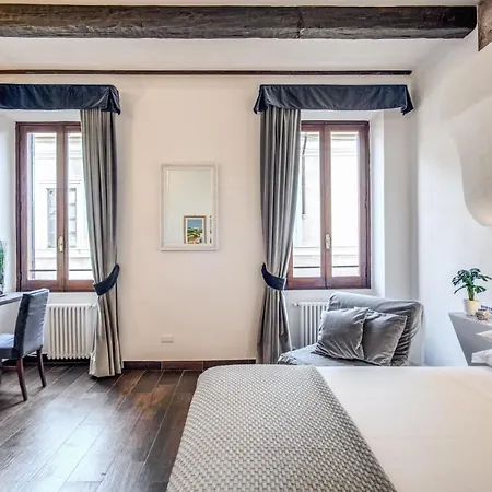 Piazza Di Spagna Comfort רומא