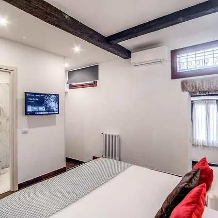 Piazza Di Spagna Comfort בית הארחה 3*