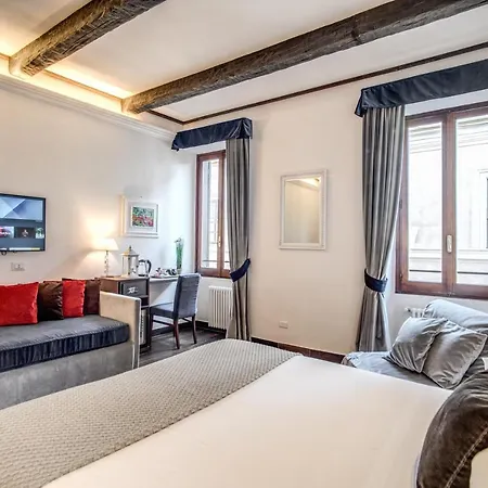 Piazza Di Spagna Comfort 3* רומא