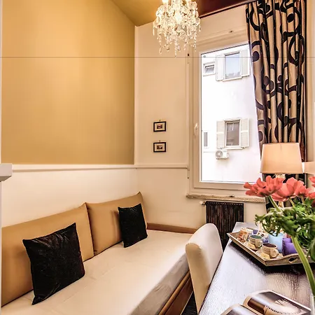 בית הארחה Piazza Di Spagna Comfort רומא