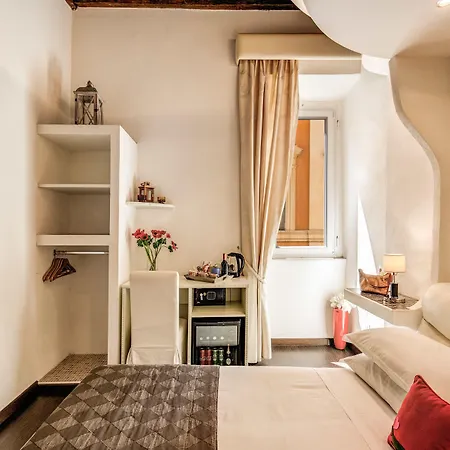 Piazza Di Spagna Comfort רומא