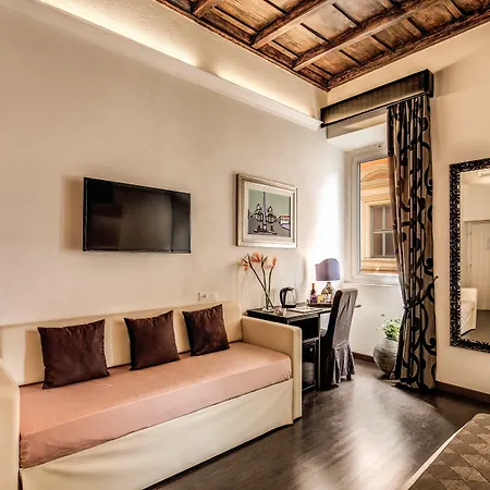 בית הארחה Piazza Di Spagna Comfort 3*