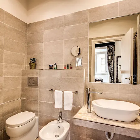 Piazza Di Spagna Comfort Gasthuis 3*
