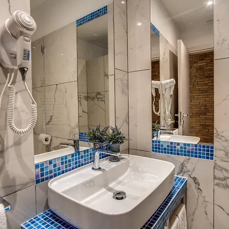 Piazza Di Spagna Comfort רומא