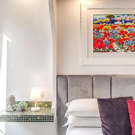 Piazza Di Spagna Comfort 3* רומא