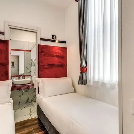 Piazza Di Spagna Comfort 3* Рим